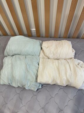 4 100% cotton Newton brand crib sheets sage and oatmeal